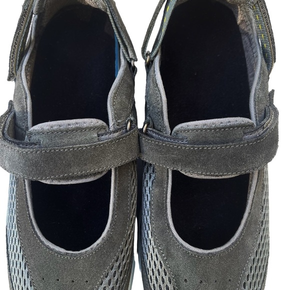 Ortho Feet Gray Suede Perforated Mary Jane Shoe Women's 11 - Picture 9 of 14